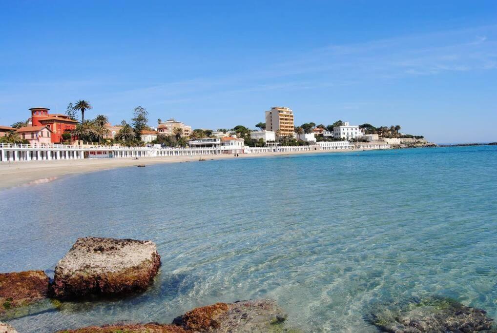 Suite La Marinella Localita Caccia Riserva Санта Маринела Екстериор снимка