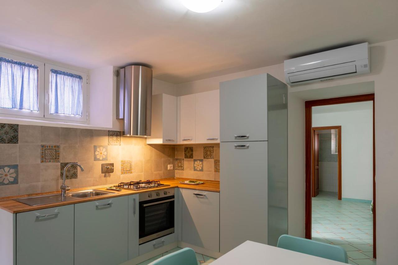 Suite La Marinella Localita Caccia Riserva Санта Маринела Екстериор снимка