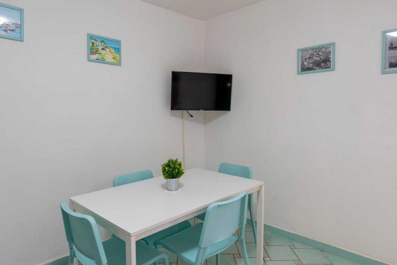 Suite La Marinella Localita Caccia Riserva Санта Маринела Екстериор снимка