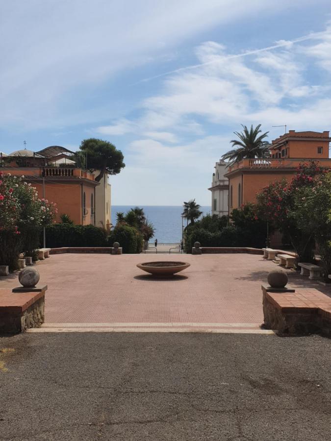 Suite La Marinella Localita Caccia Riserva Санта Маринела Екстериор снимка