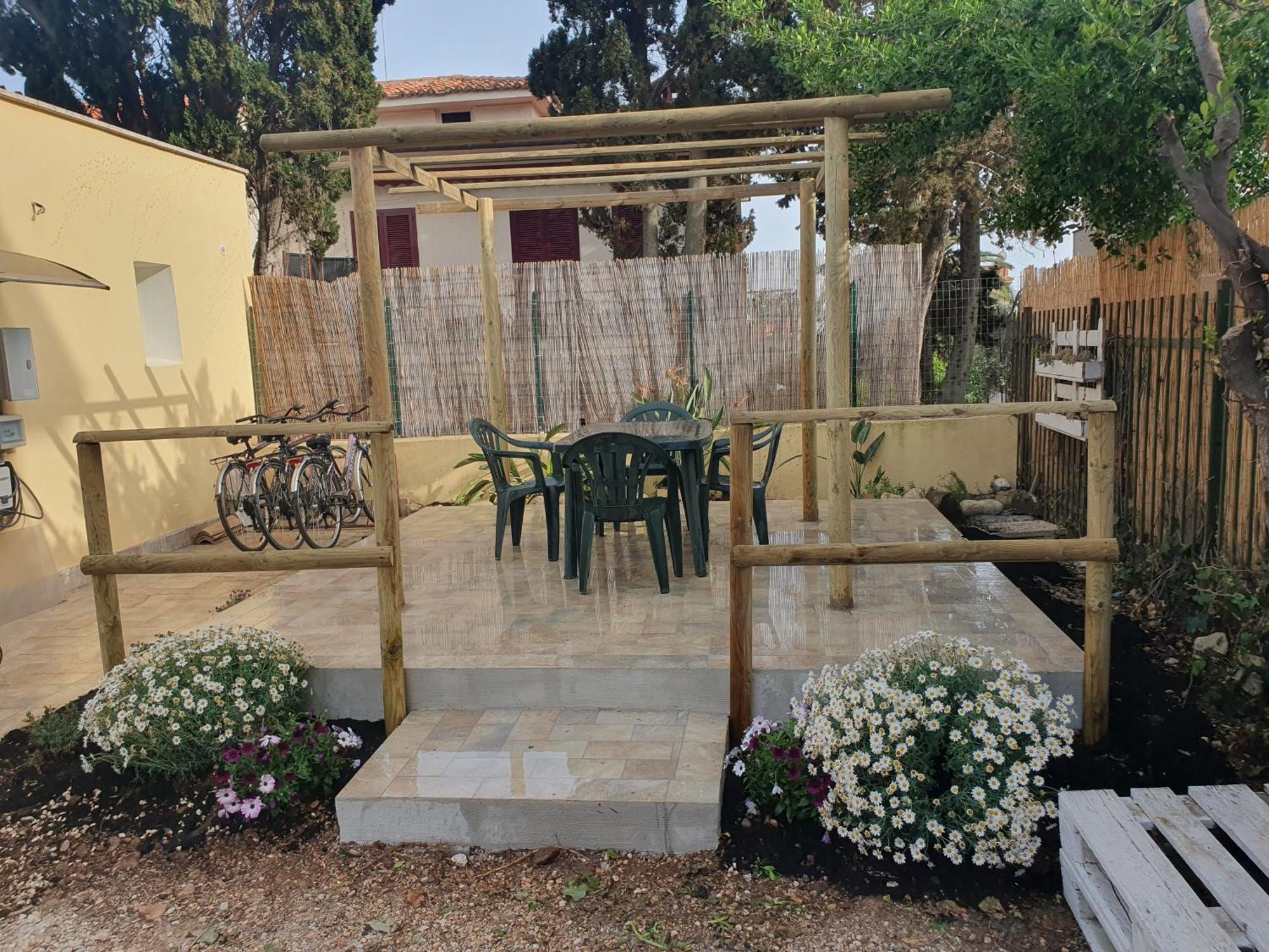 Suite La Marinella Localita Caccia Riserva Санта Маринела Екстериор снимка